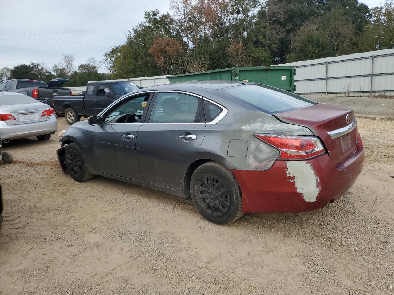 2015 Nissan Altima 2.5 - Фото 2