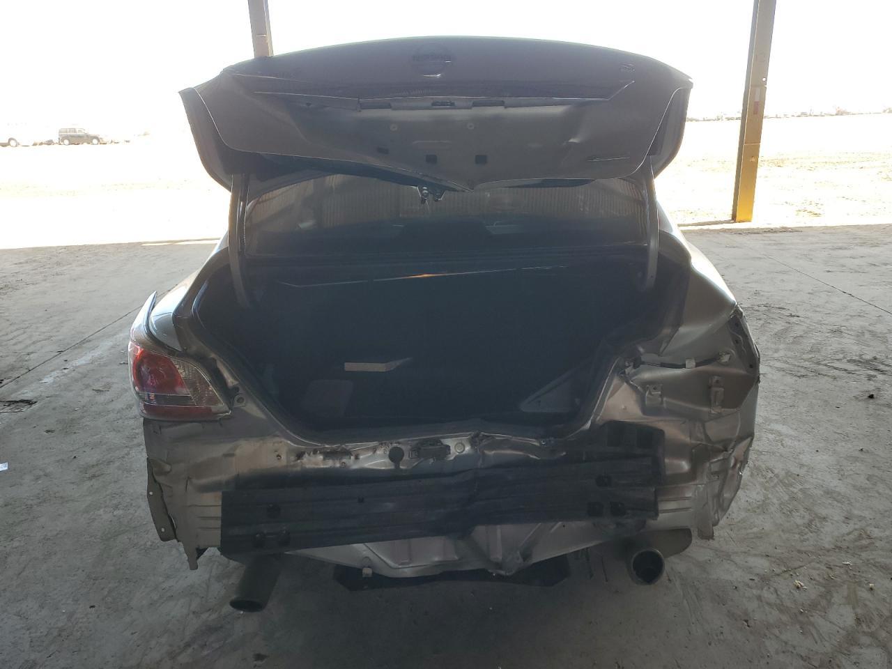 2014 Niss Altima 2.5 - Image 6