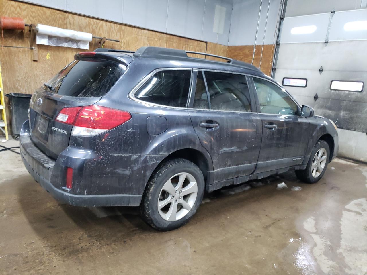 2013 Subaru Outback 2.5I Premium - Image 3