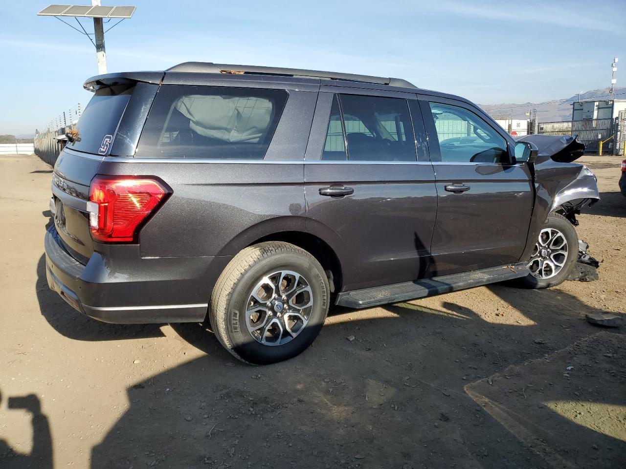 2023 Ford Expedition Xlt - Фото 3