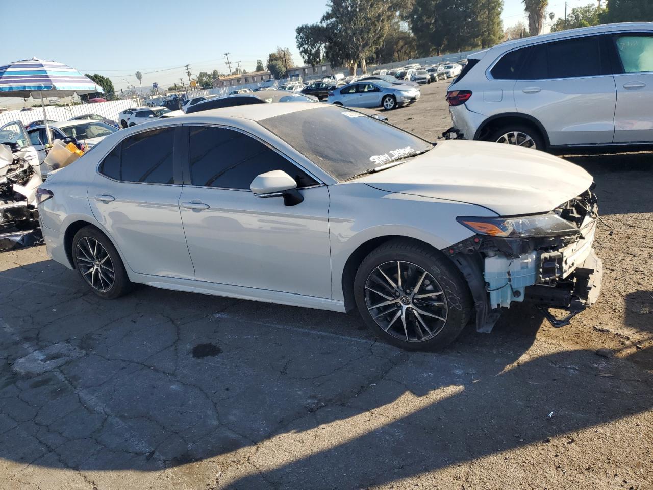 2022 Toyota Camry Se - Фото 4