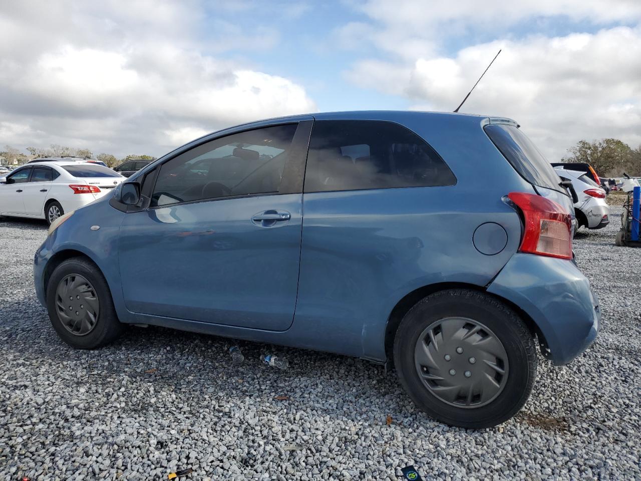 2008 Toyota Yaris - Image 2