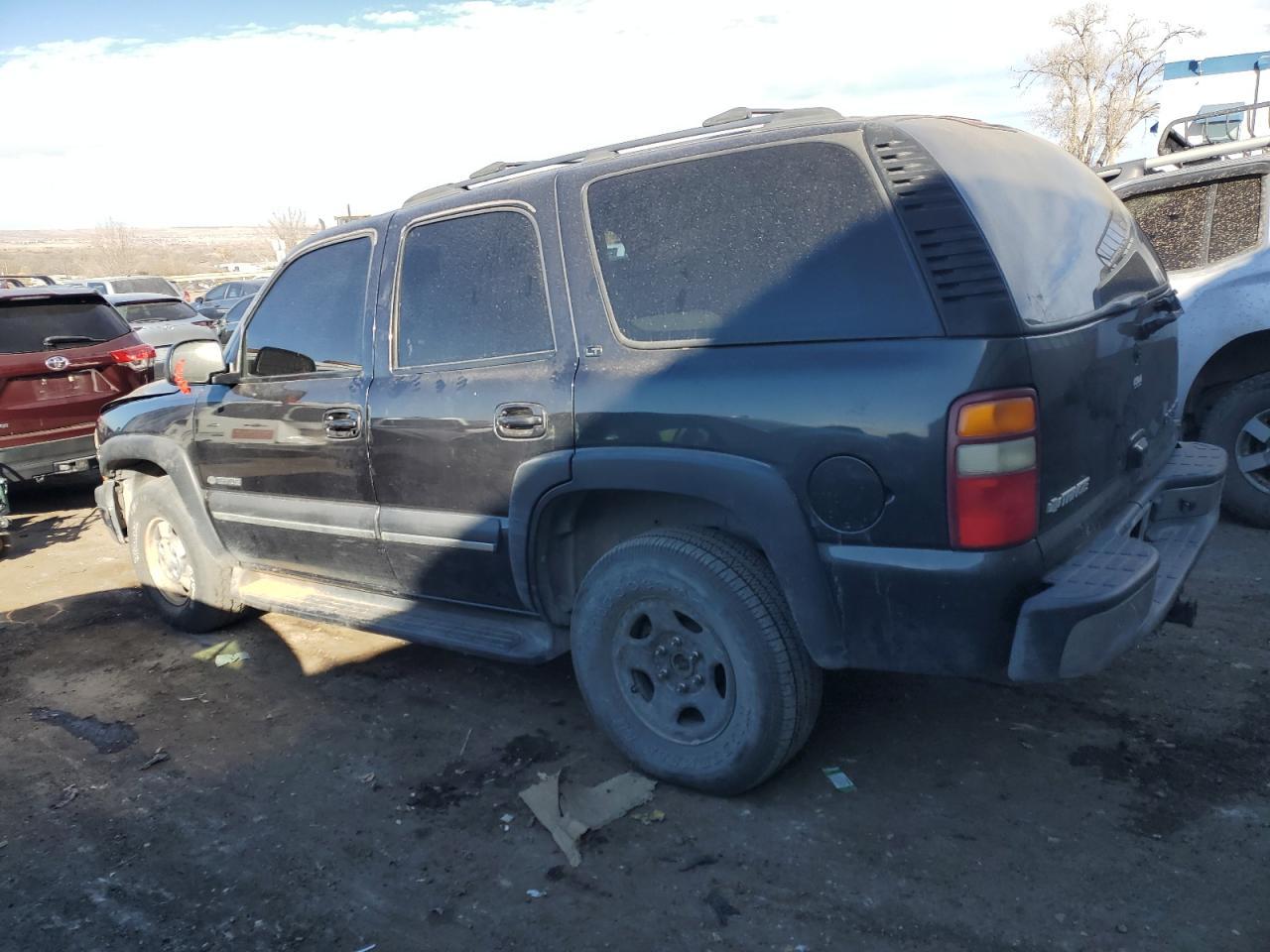 2003 Chevrolet Tahoe C1500 - Image 2