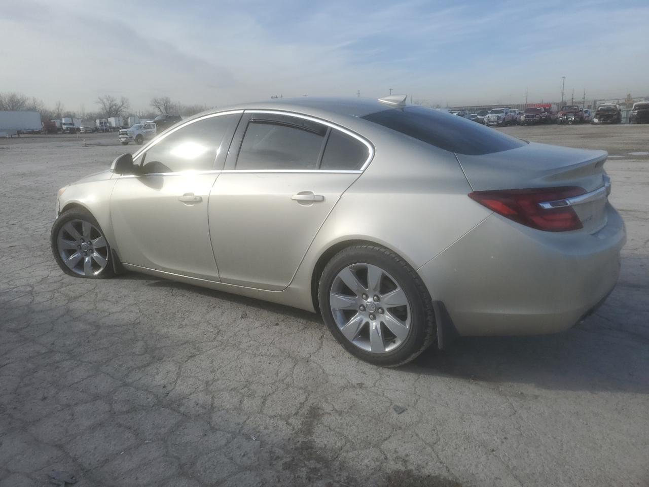 2015 Buick Regal - Фото 2