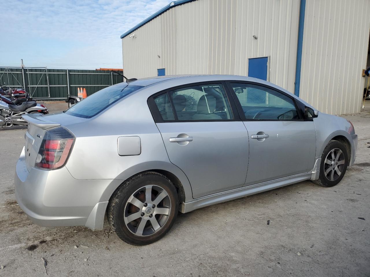 2012 Nissan Sentra 2.0 - Фото 3