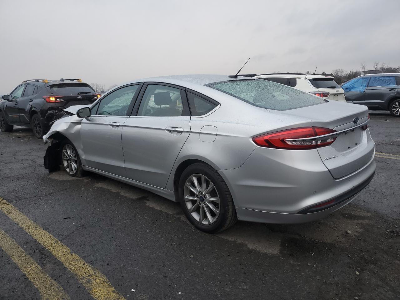 2017 Ford Fusion Se - Фото 2