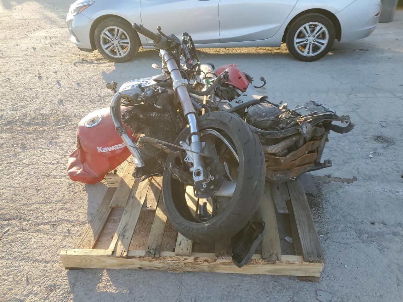 1997 Kawasaki Zx900 B - Image 2