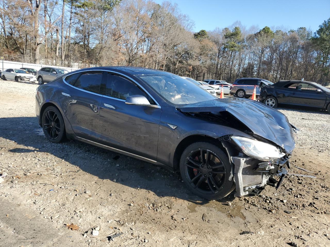 2016 Tesla Model S - Image 4