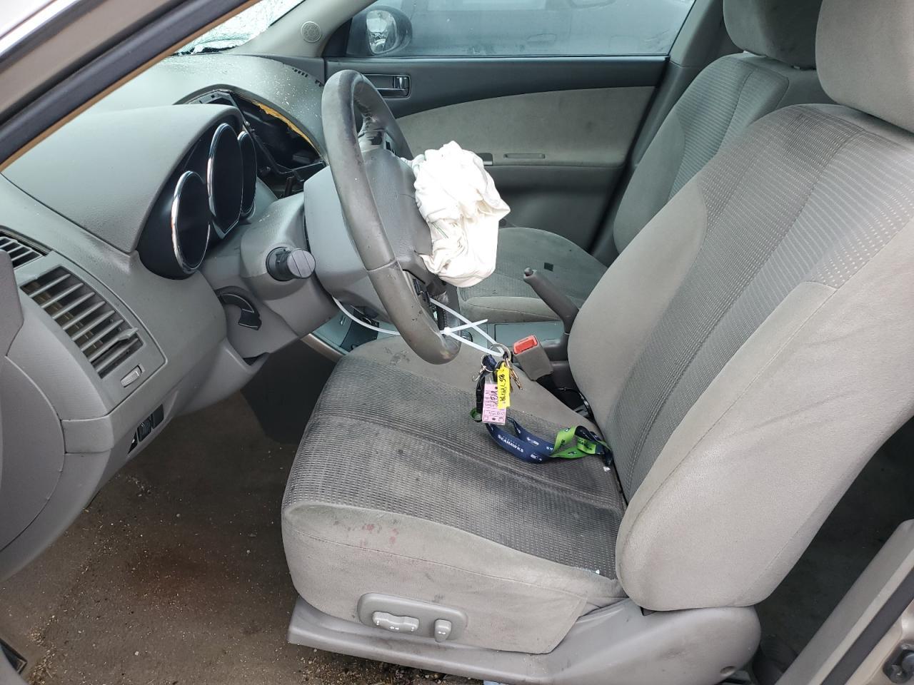 2006 Niss Altima 2.5 - Image 7