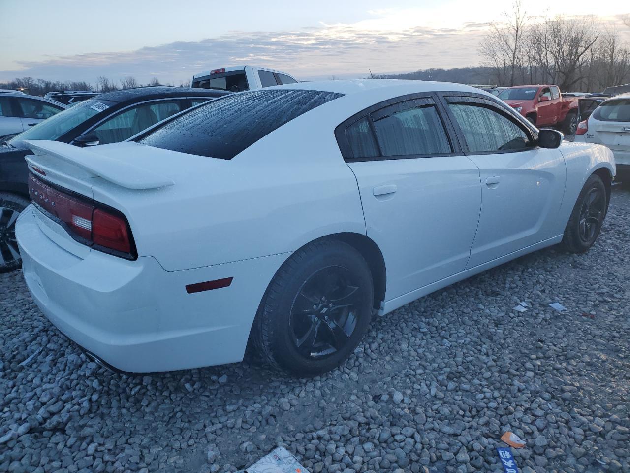 2014 Dodge Charger Se - Image 3