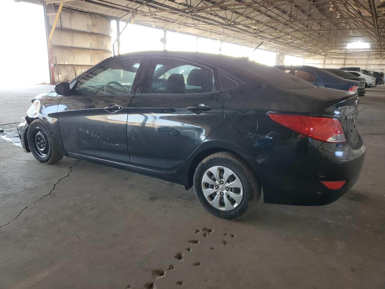 2017 Hyundai Accent Se - Фото 2