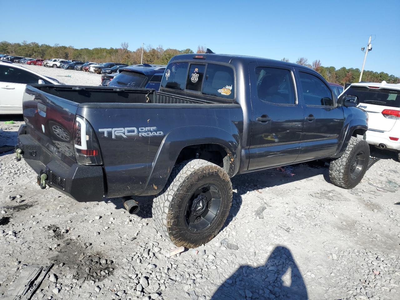 2015 Toyota Tacoma Double Cab - Фото 3