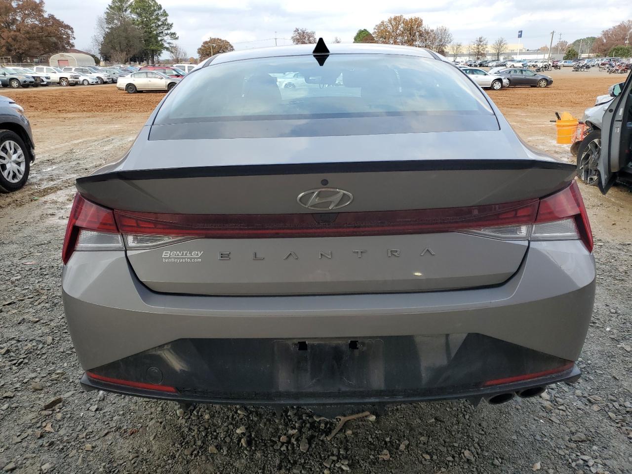 2023 Hyundai Elantra N Line - Фото 6