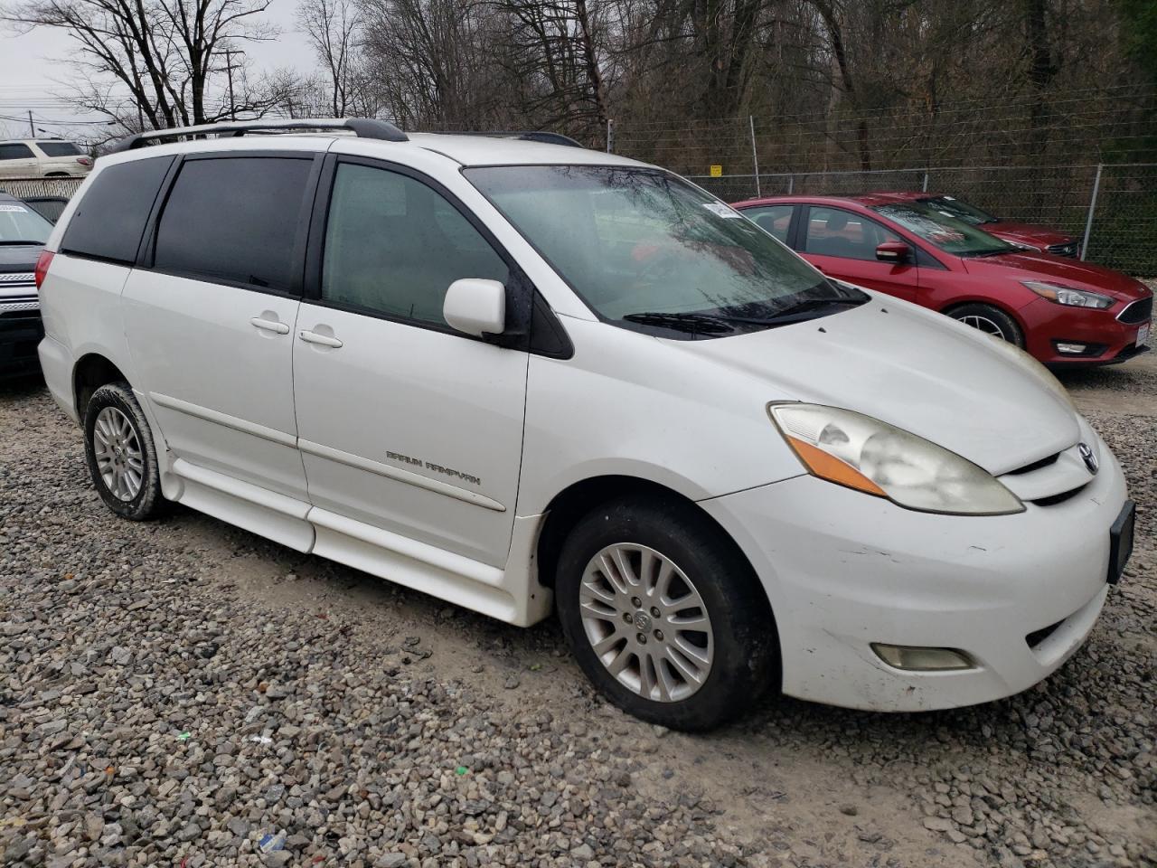 2008 Toyota Sienna Xle - Image 4