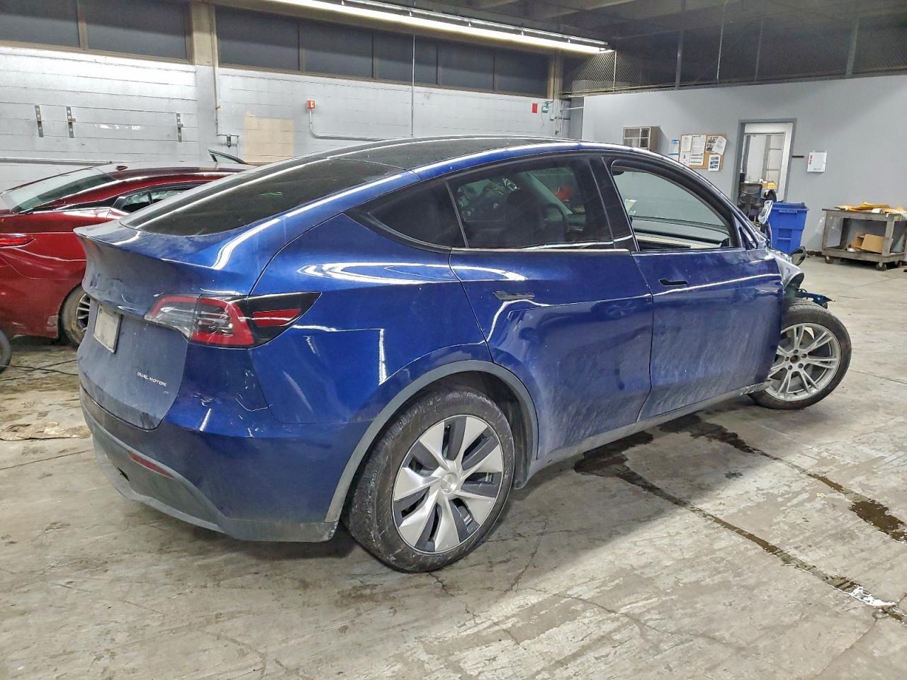 2024 Tesla Model Y - Image 3