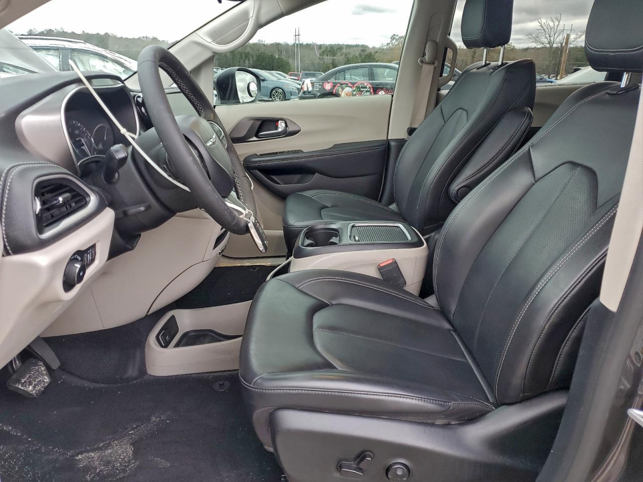 2023 Chrysler Pacifica Touring L - Фото 7