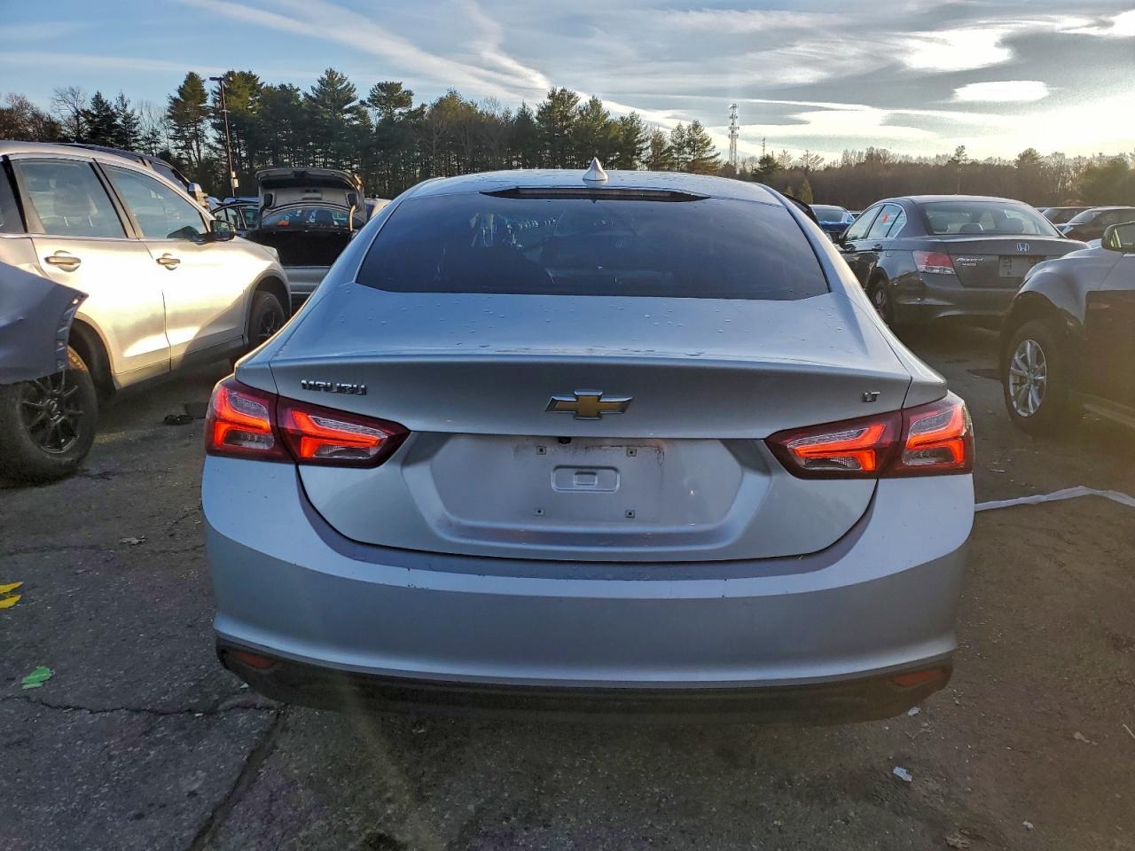 2021 Chevrolet Malibu Lt - Фото 6