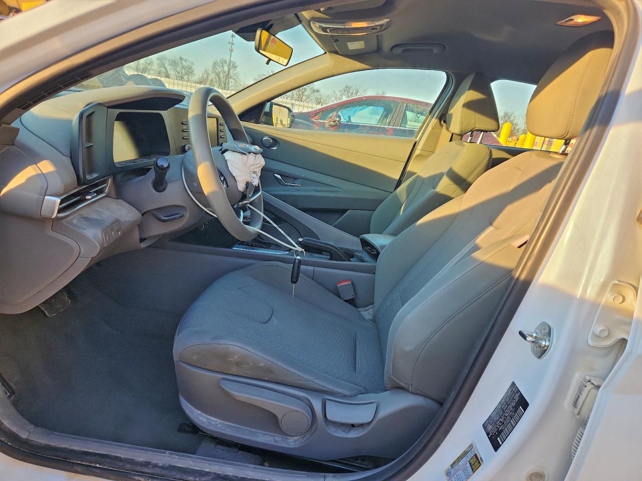 2024 Hyundai Elantra Se - Фото 7