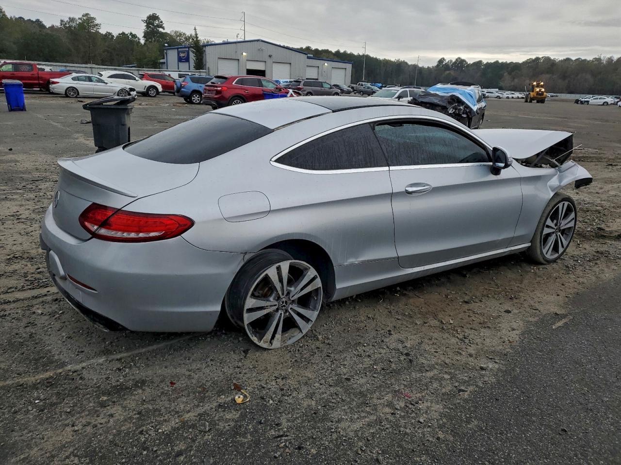 2017 Mercedes-Benz C 300 - Image 3