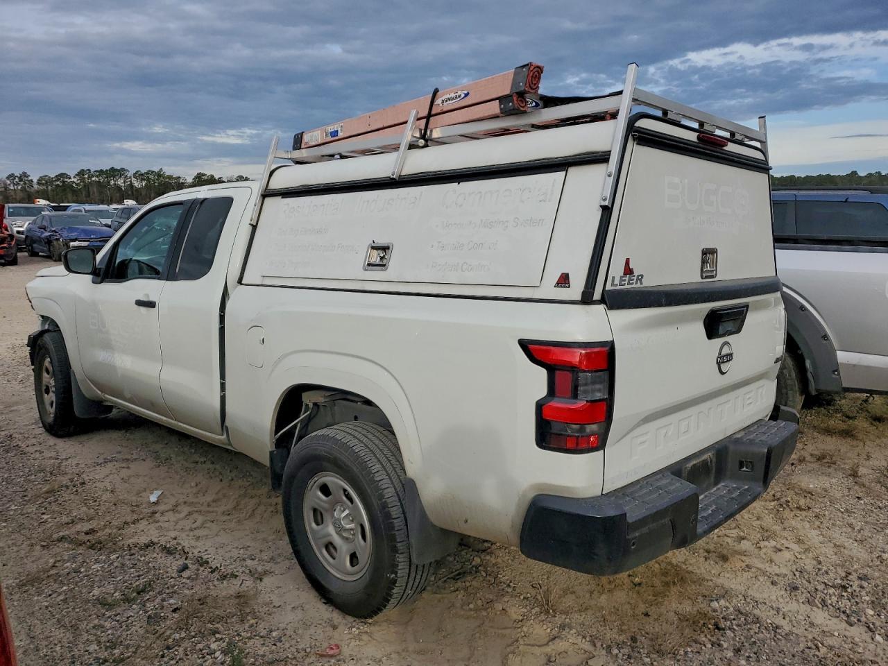 2024 Nissan Frontier S - Фото 2
