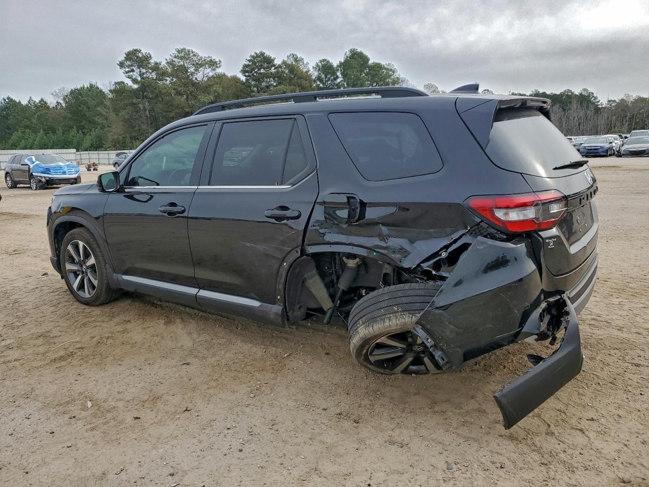 2024 Honda Pilot Touring - Фото 2