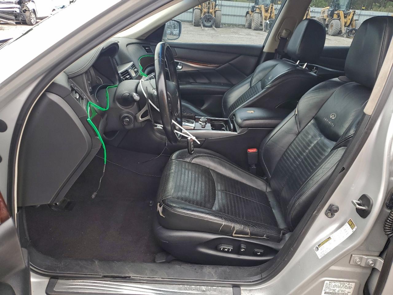 2011 Infiniti M37 - Image 7
