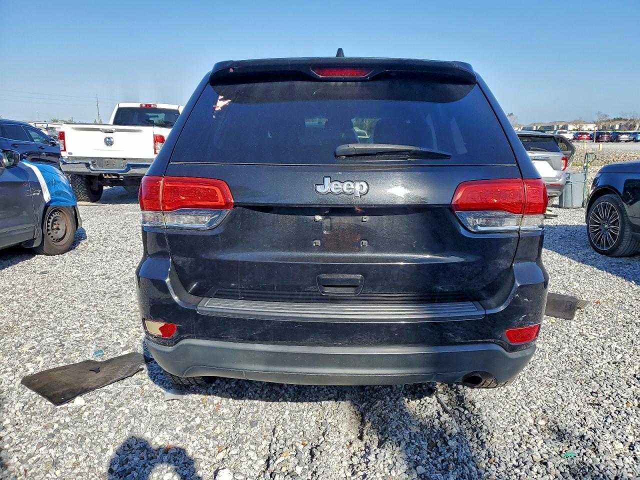 2015 Jeep Grand Cherokee Laredo - Image 6