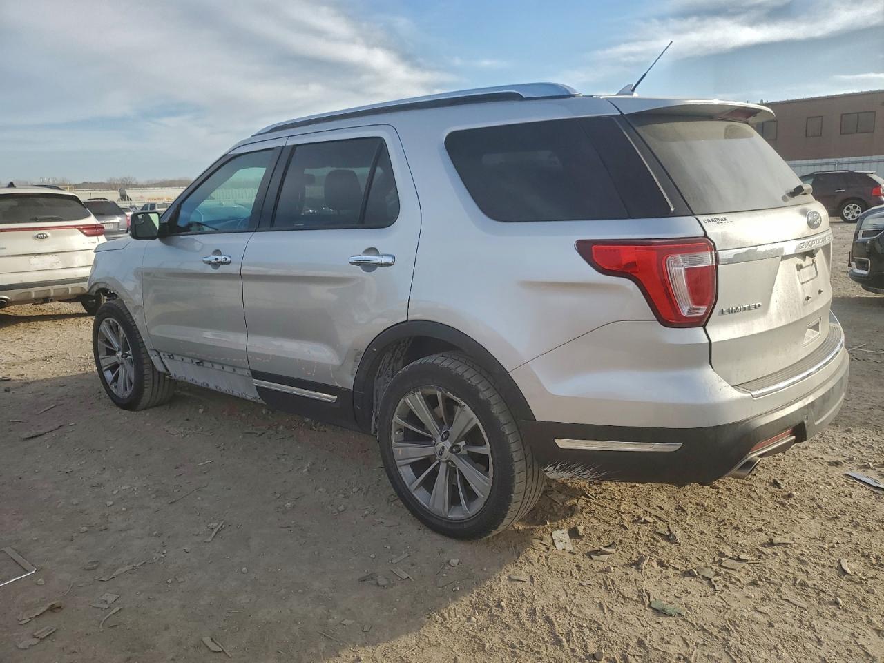 2018 Ford Explorer Limited - Фото 2