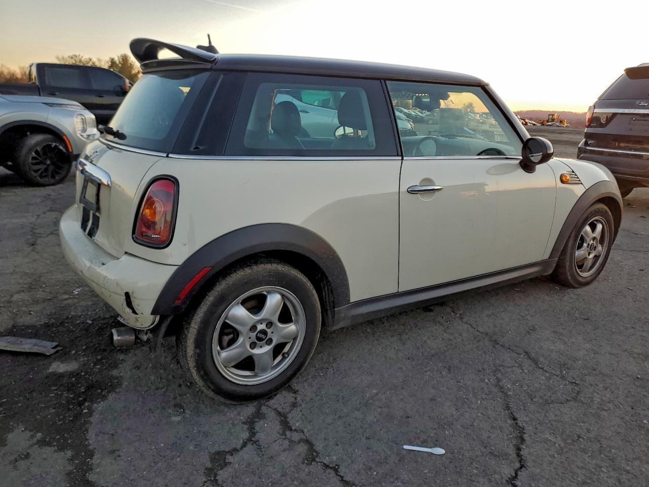 2009 Mini Cooper - Image 3