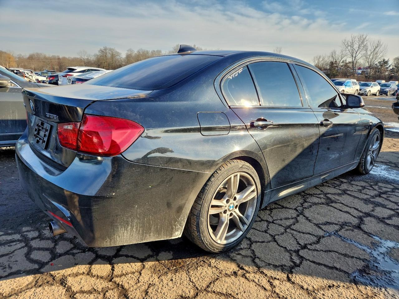 2013 BMW 335 Xi - Image 3