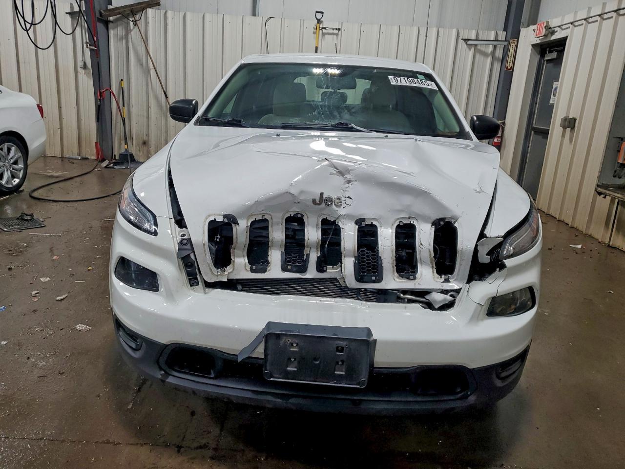 2017 Jeep Cherokee Sport - Image 5