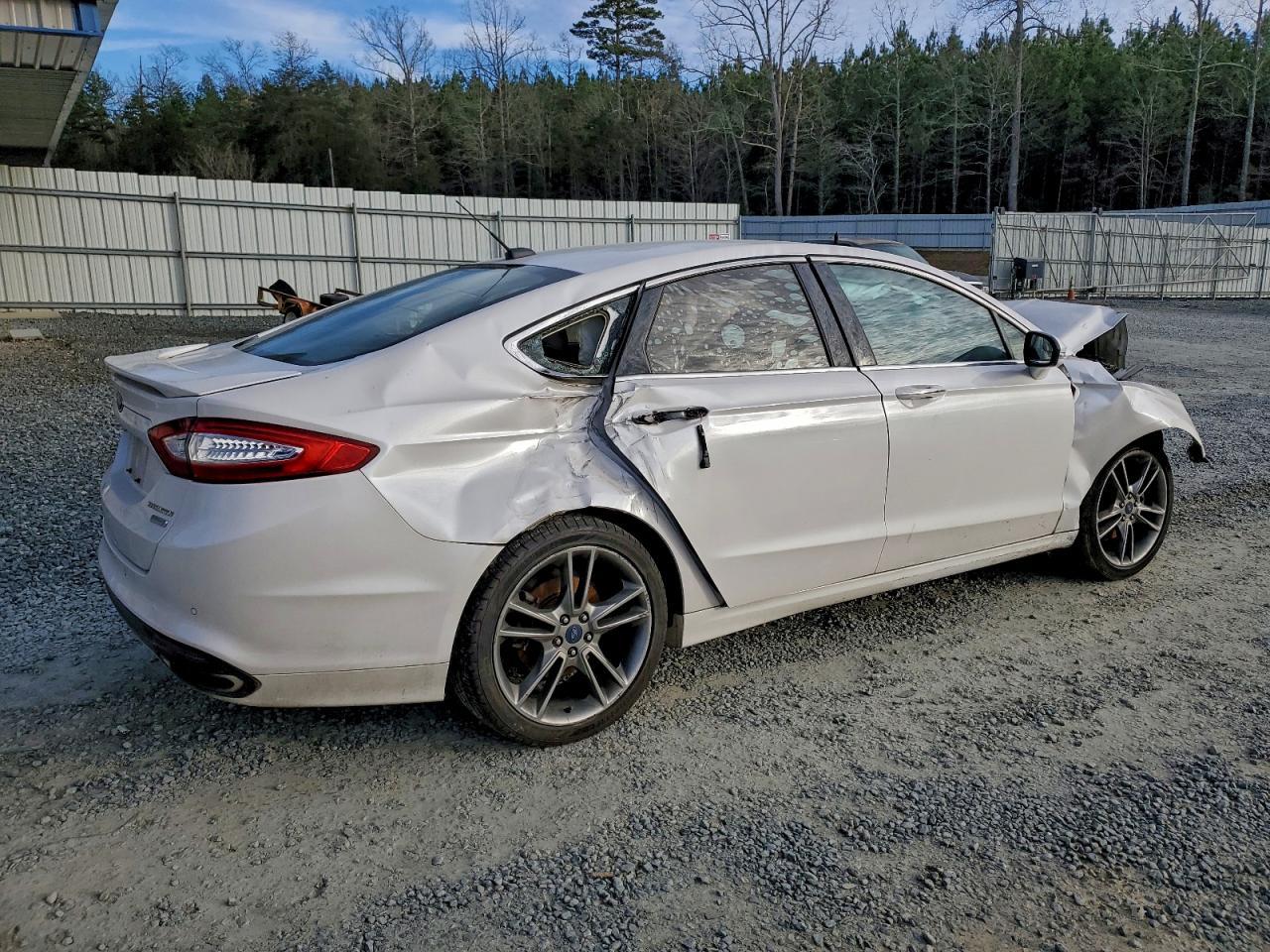 2015 Ford Fusion Titanium - Фото 3