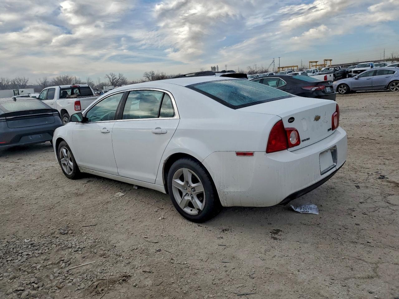 2010 Chevrolet Malibu Ls - Image 2