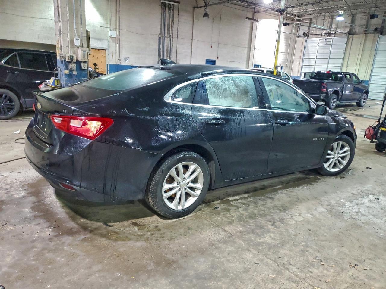 2017 Chevrolet Malibu Lt - Фото 3