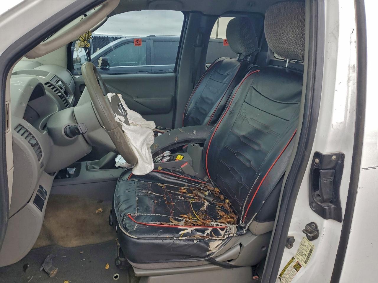 2011 Nissan Frontier S - Image 7