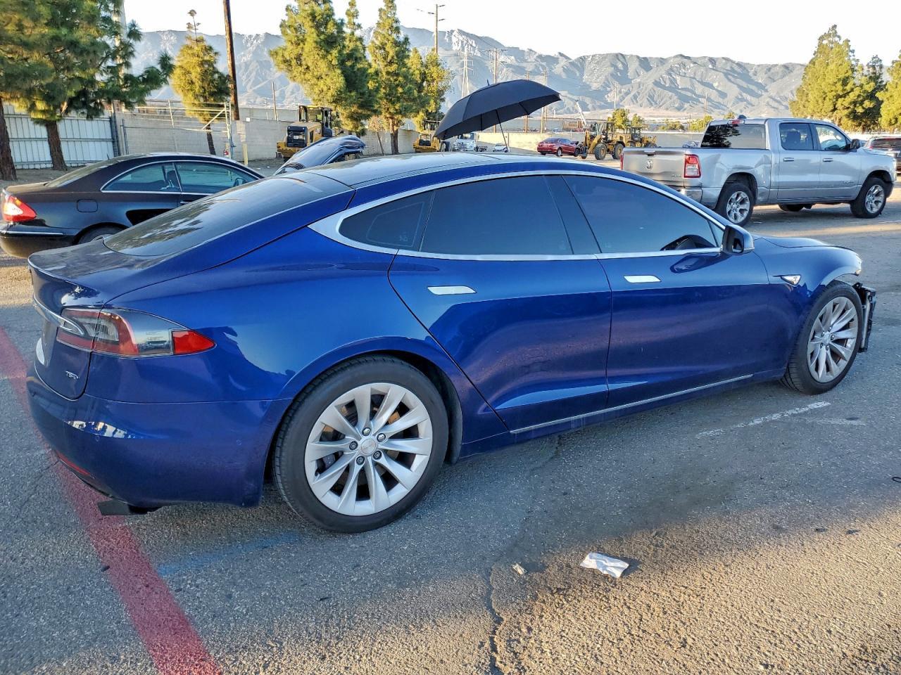 2016 Tesla Model S - Фото 3