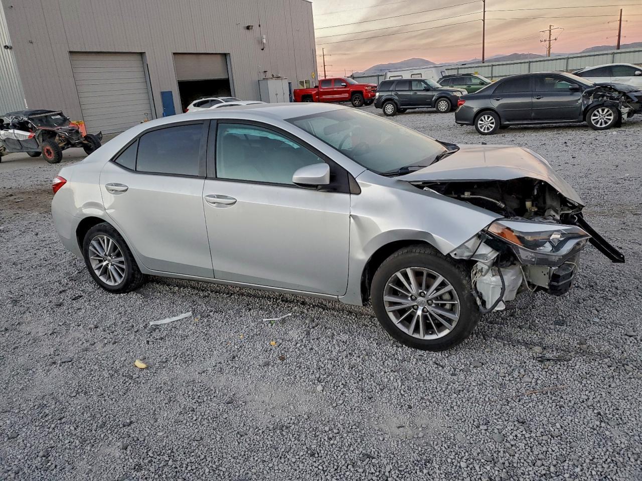 2015 Toyota Corolla L - Фото 4