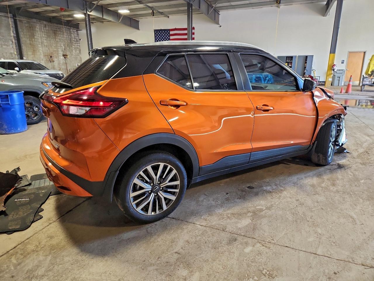 2023 Nissan Kicks Sv - Image 3