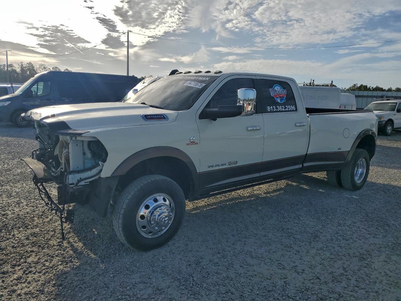 2019 Ram 3500 Longhorn - Фото 2