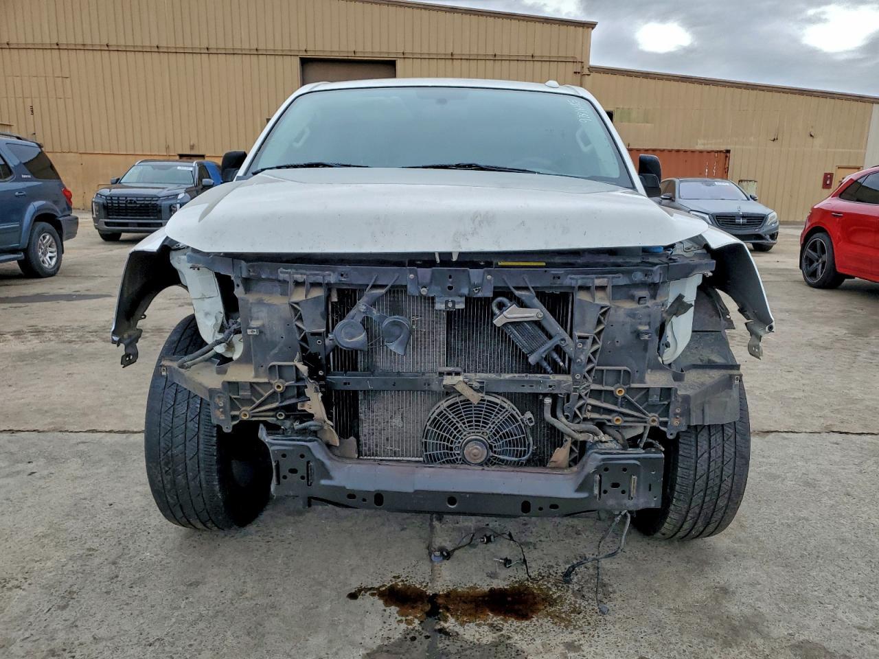 2015 Nissan Titan S - Image 5