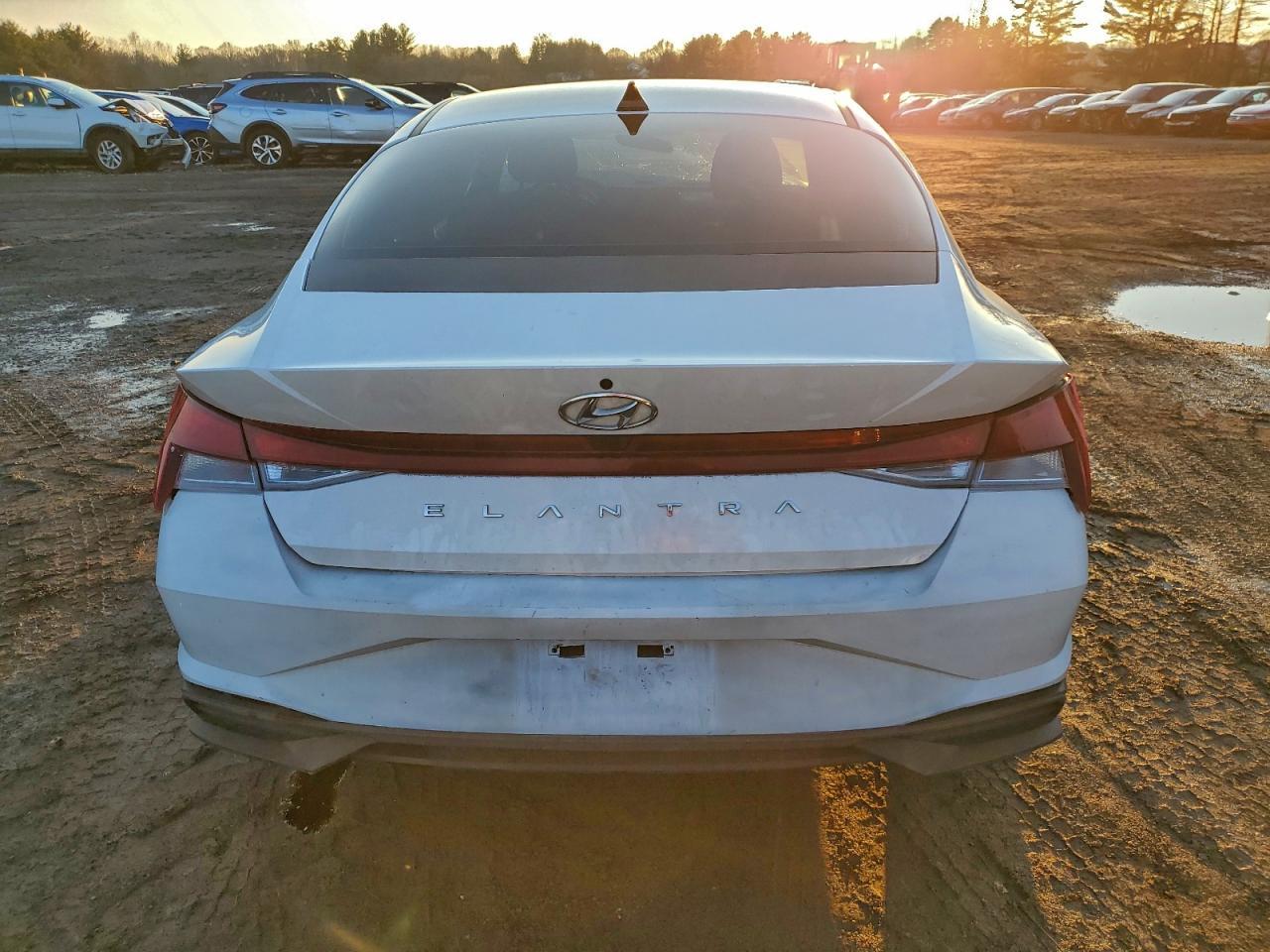 2021 Hyundai Elantra Sel - Фото 6