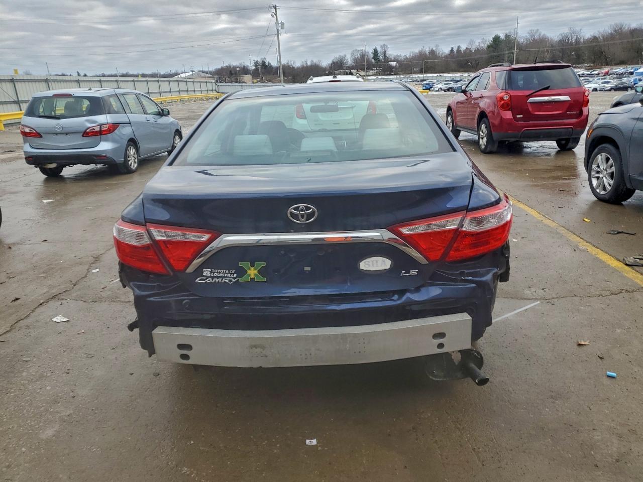 2017 Toyota Camry Le - Фото 6