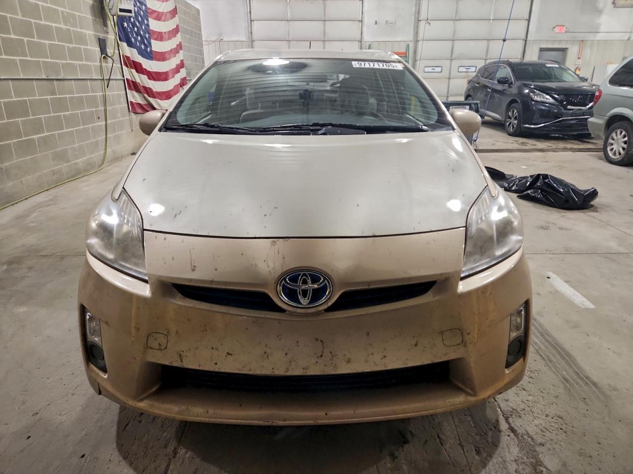 2011 Toyota Prius - Фото 5
