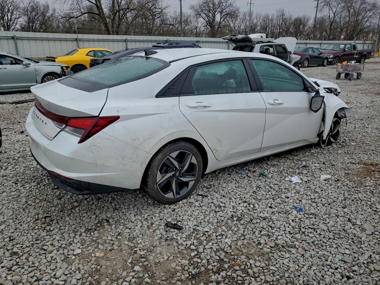 2023 Hyundai Elantra Sel - Image 3