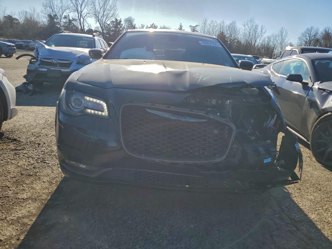 2016 Chrysler 300 S - Image 5