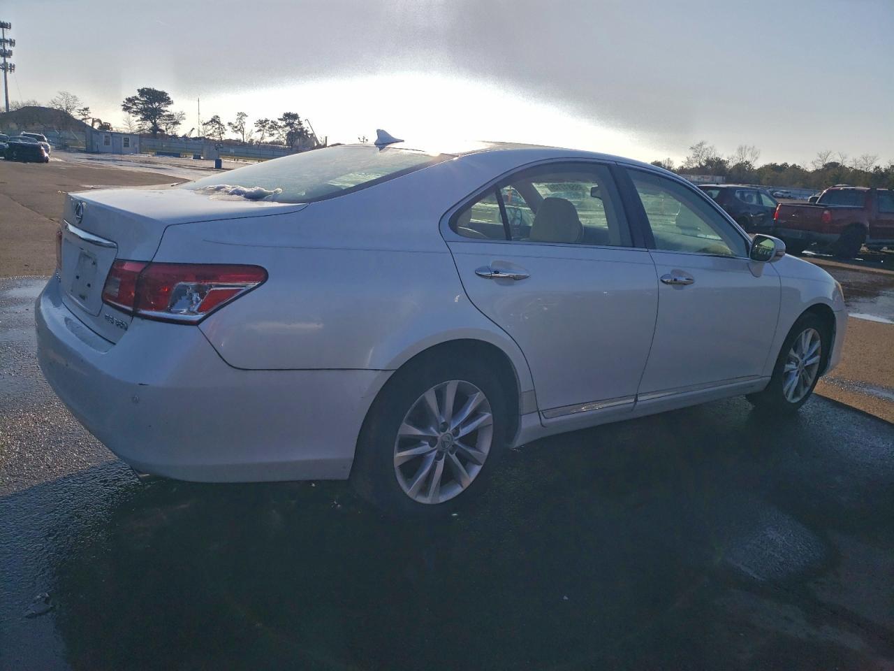 2010 Lexus Es 350 - Фото 3