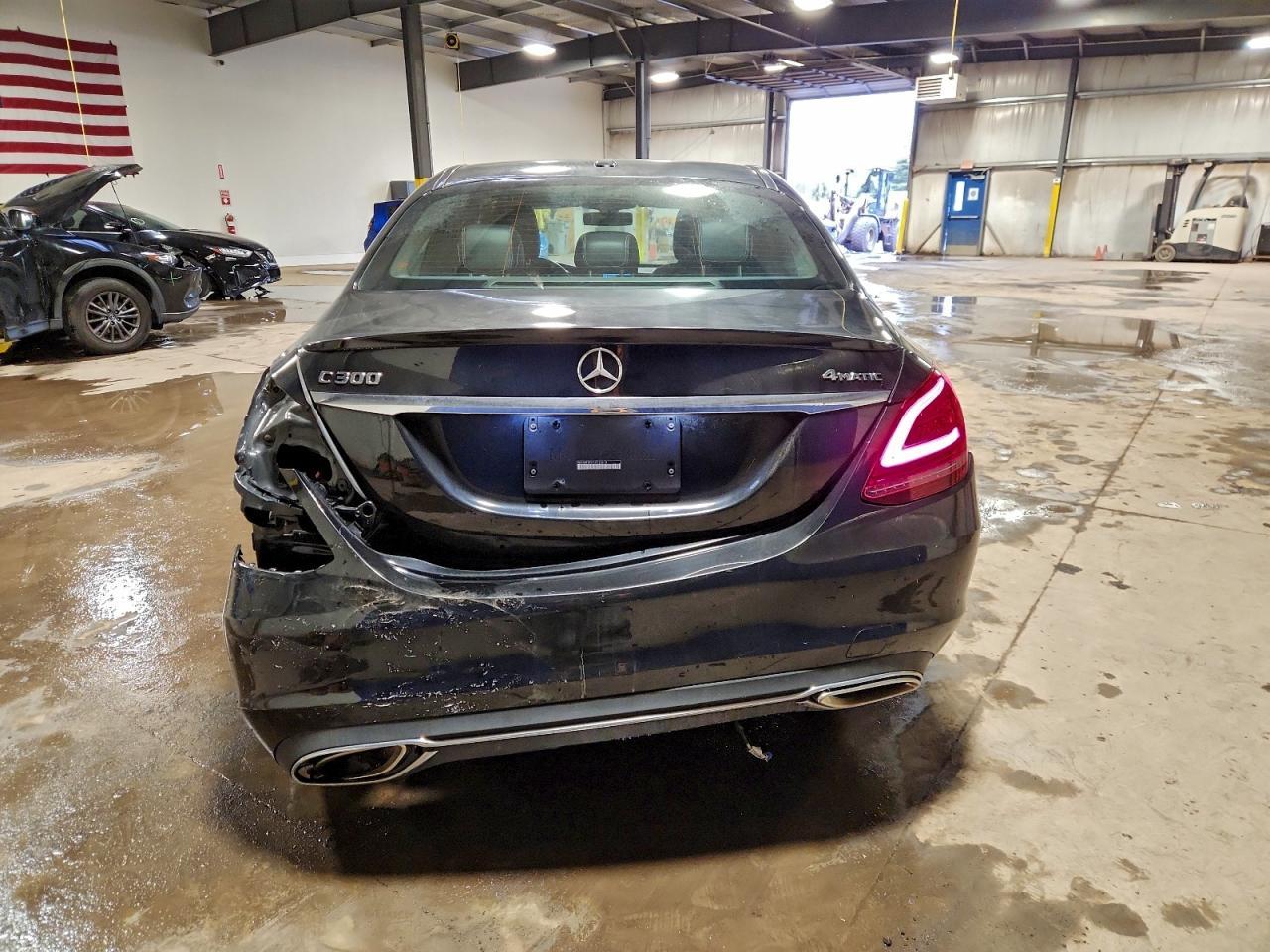 2020 Mercedes-Benz C 300 4Matic - Фото 6