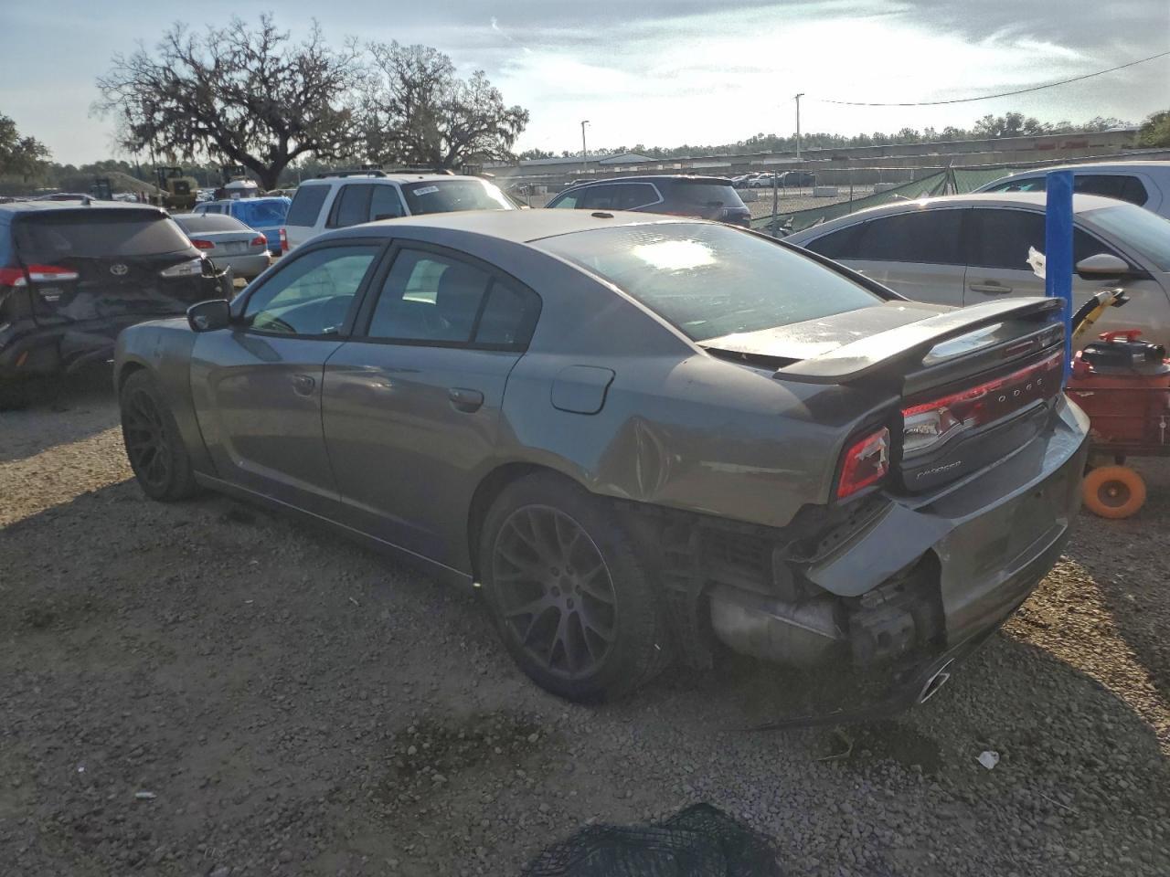 2012 Dodge Charger Sxt - Фото 2