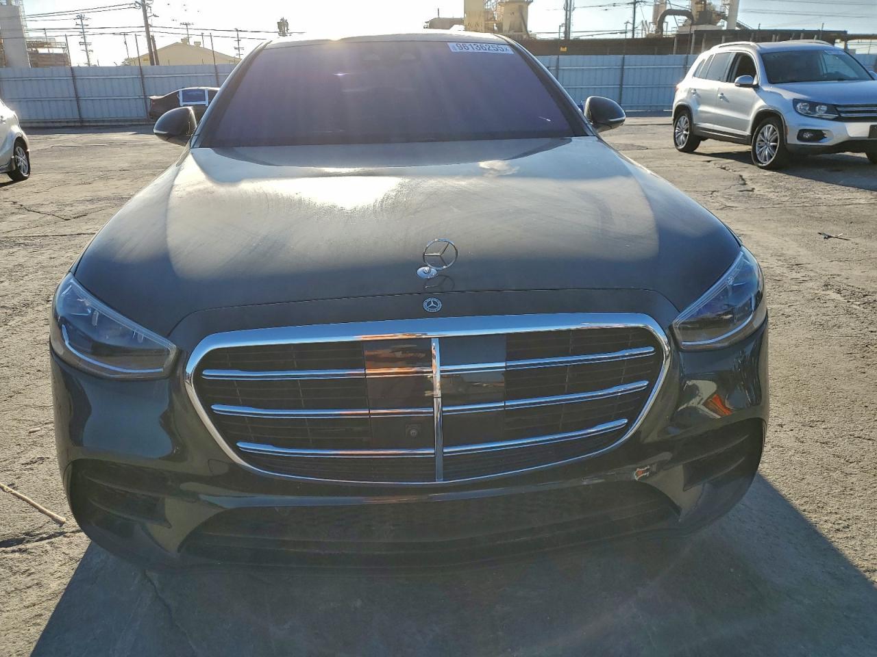 2022 Mercedes-Benz S 500 4Matic - Image 5