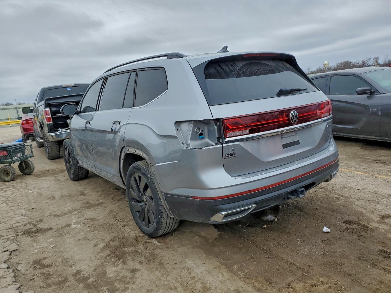 2024 Volkswagen Atlas Se - Фото 2
